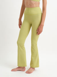 High-Rise Flared Legging - Pistacchio